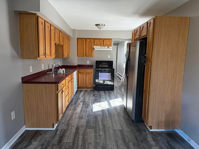 633 Bagley Ave — Photo 10
