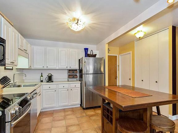 2nd image of 211 E Ohio St APT 1519