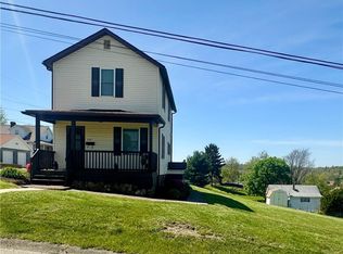 220 Clarendon Ave S, Uniontown, PA 15401