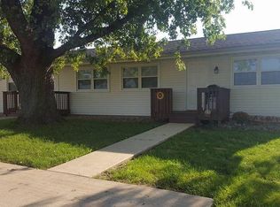 315 N Church St APT D, Carlock, IL 61725