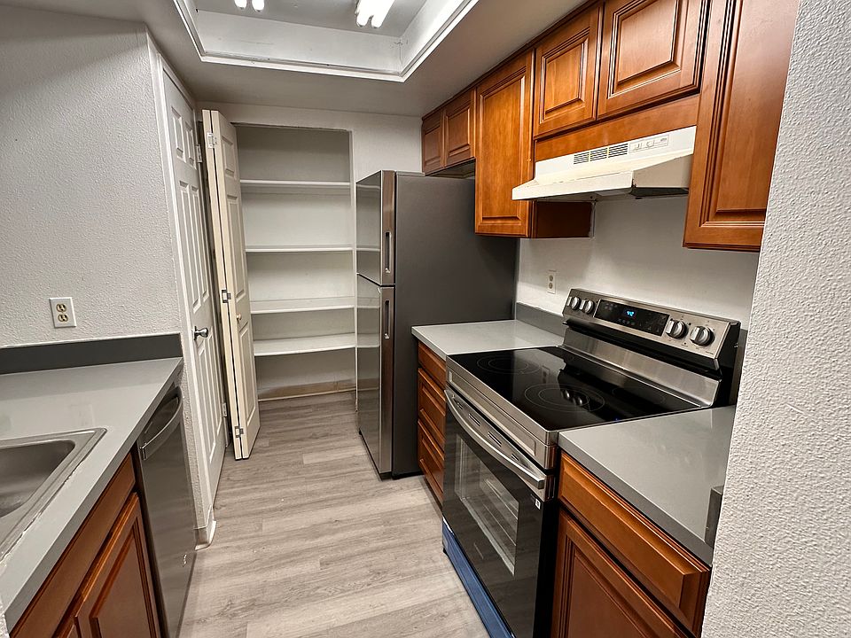 new refrigerator and range