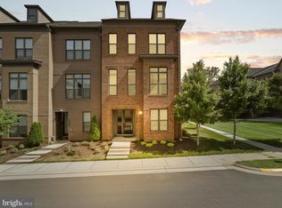 12293 Sessile Cmns, Fairfax, VA 22030