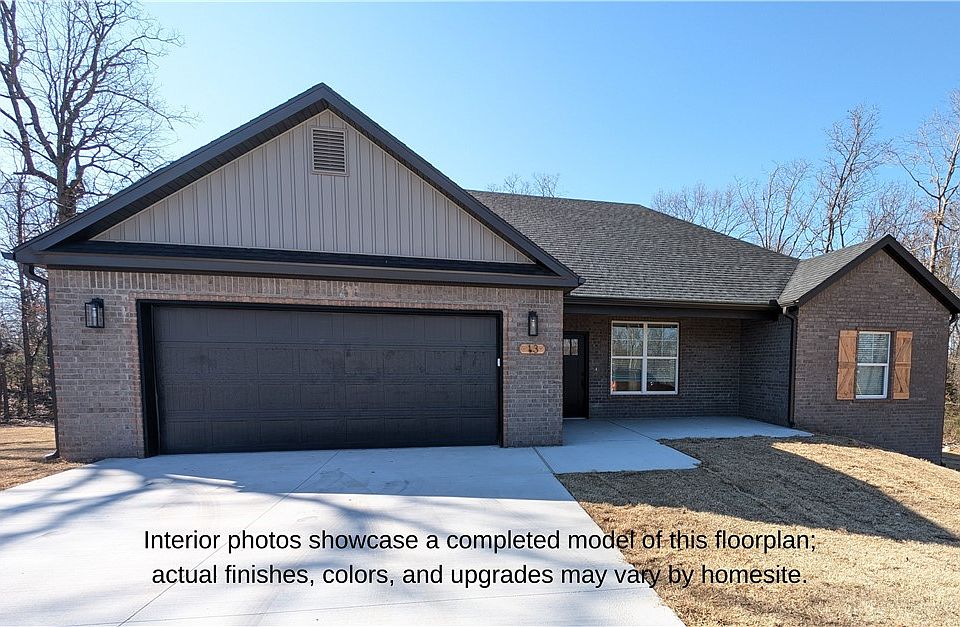 1st image of 17 Lockhart Dr