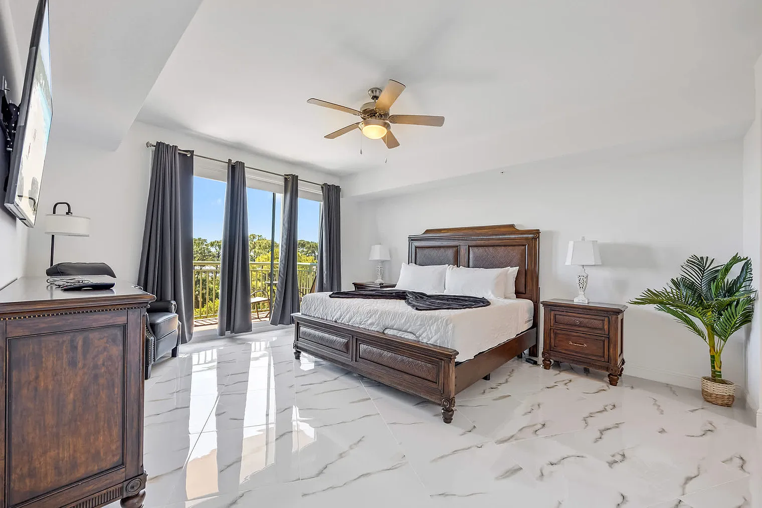 3 bed, 3.5 bath, $4,008 — Photo 4