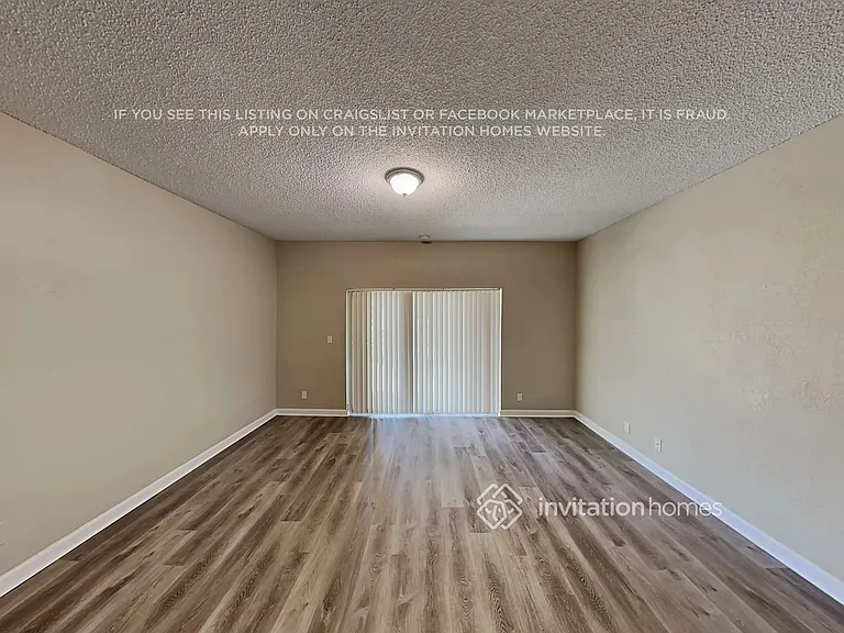 8041 Buttonwood Cir — Photo 3