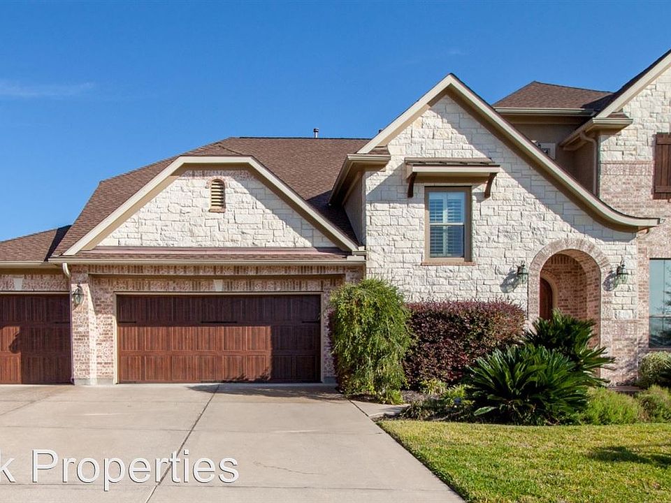 2nd image of 3114 Castellano Way