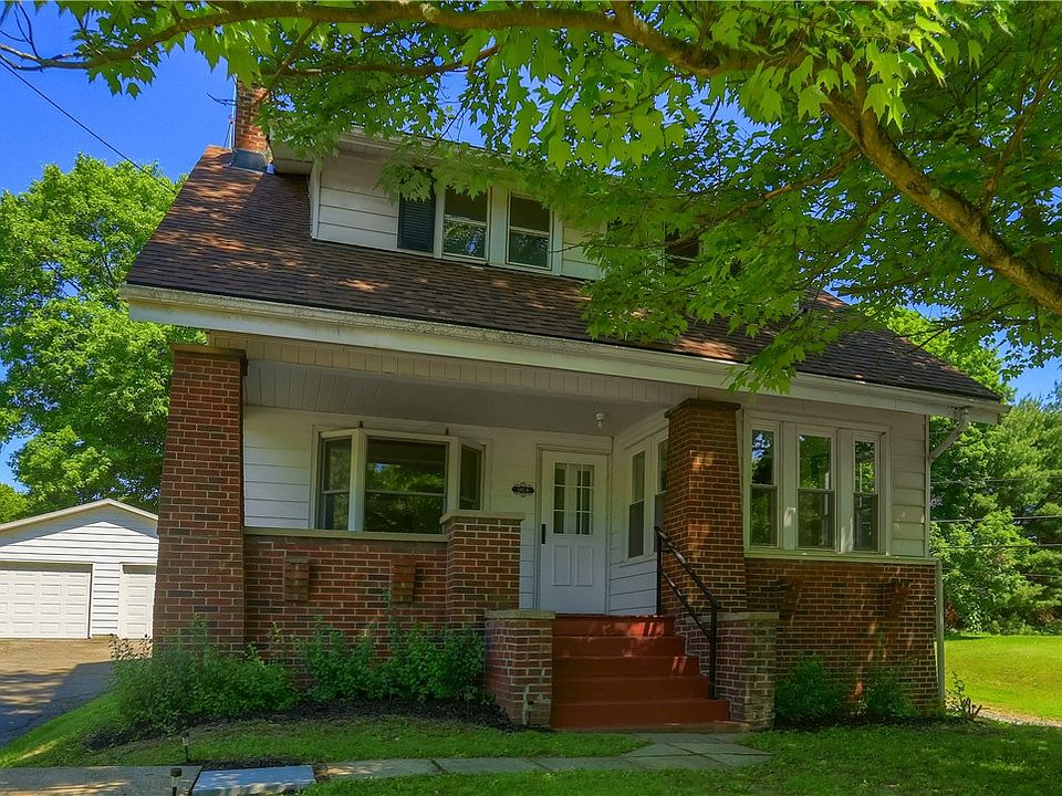 1st image of 1919 Mercer Rd
