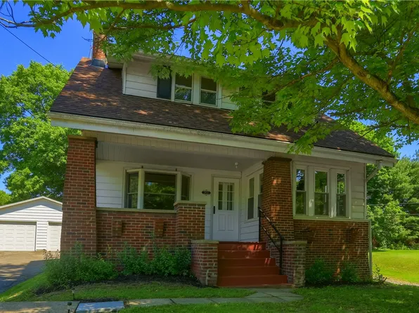 1919 Mercer Rd, Ellwood City, PA 16117