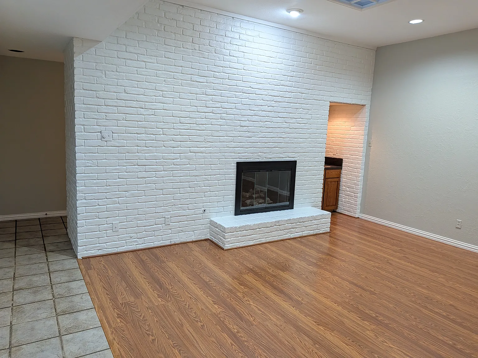 3 bed, 1811 sqft, $2,550 — Photo 4