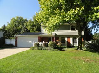 6197 Dunbarton St SE, Ada, MI 49301