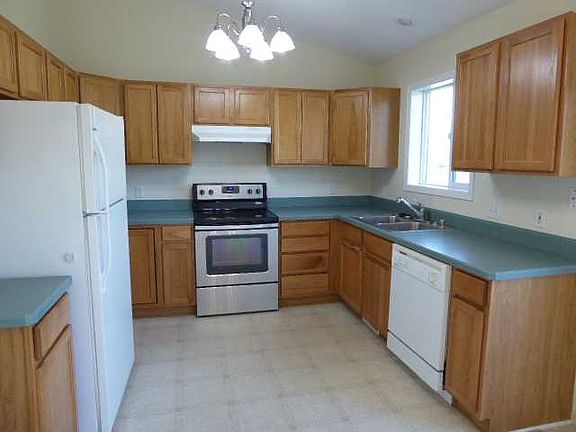 3rd image of 907 Copper Valley Cir