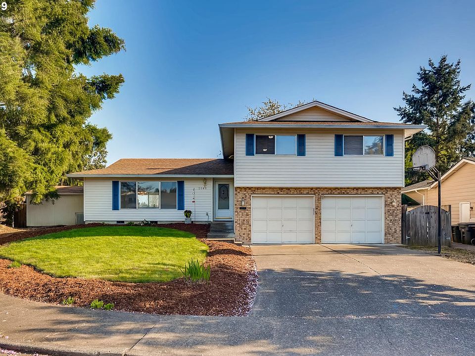 1st image of 2040 NE Laura Ct
