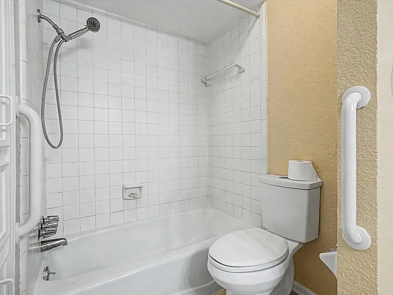 7315 Foxside Ln — Photo 32