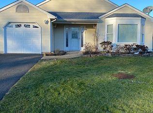 4 Chipmunk Dr, Brick, NJ 08724