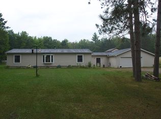 5458 Norway Woods Ln, Abrams, WI 54101