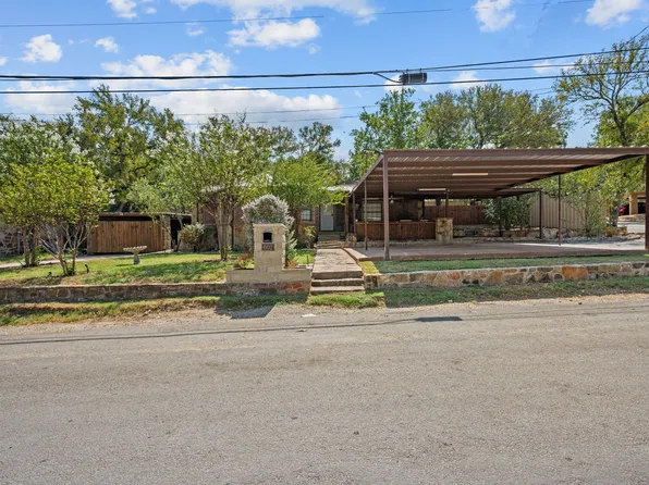 602 SE 18th St, Mineral Wells, TX 76067