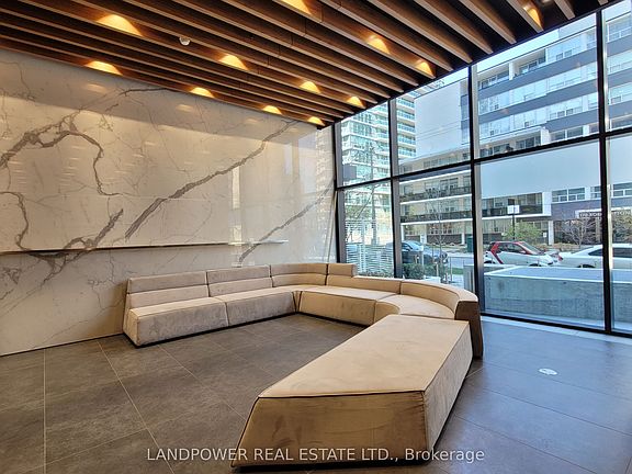 5th image of 161 Roehampton Ave #607