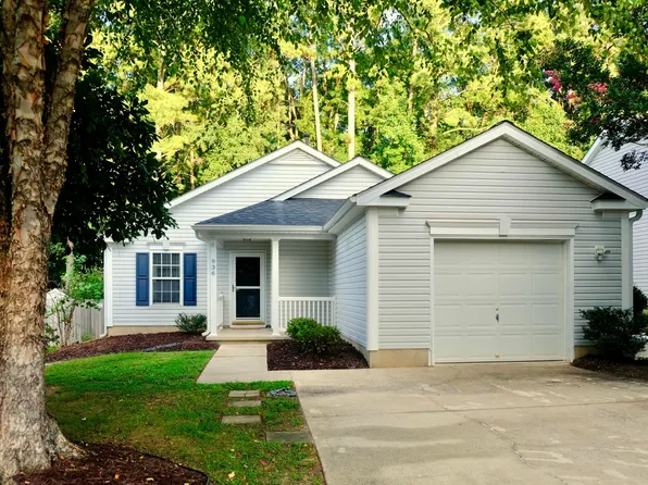 936 Homestead Park Dr, Apex, NC 27502