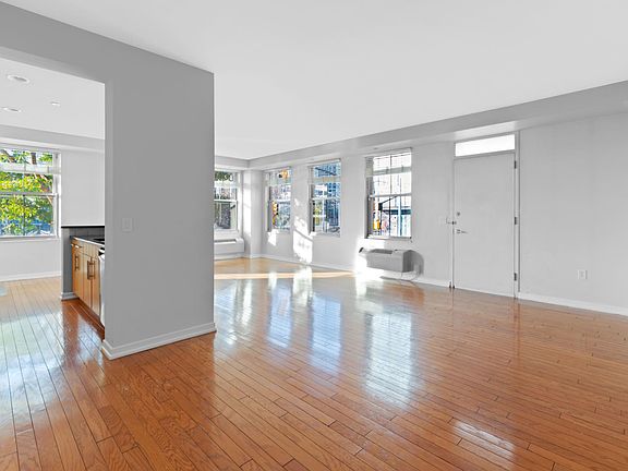 2nd image of 149 Essex St APT 2U
