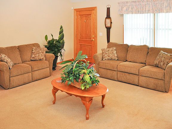 3rd image of 3397 Hermansau Dr