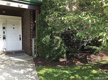 1st image of 424 Carpenter Ave APT 26