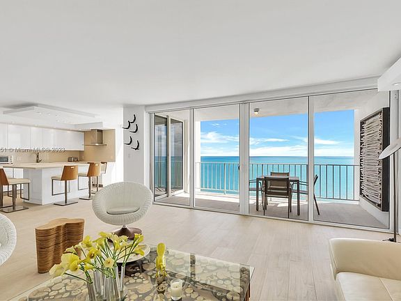 4th image of 881 Ocean Dr APT 26C