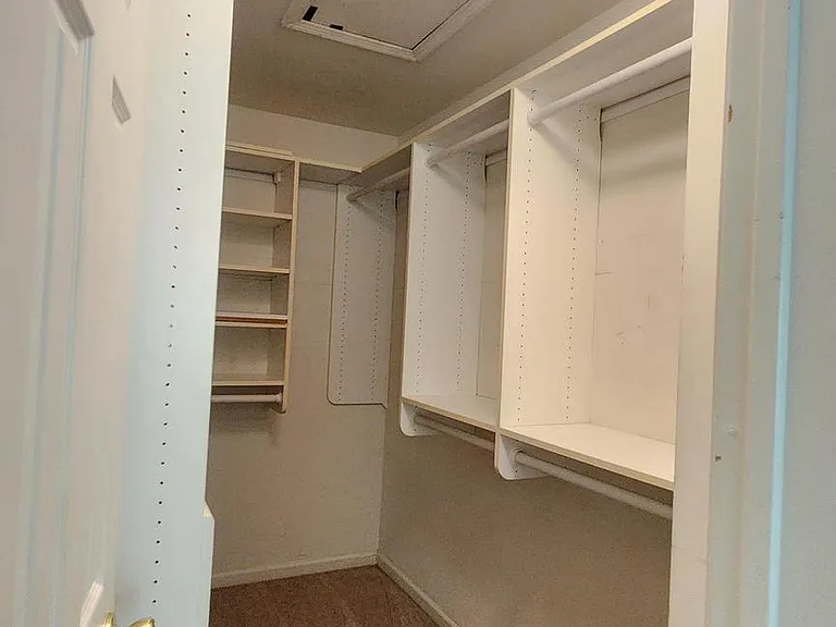 7719 Sullivan Cir — Photo 15