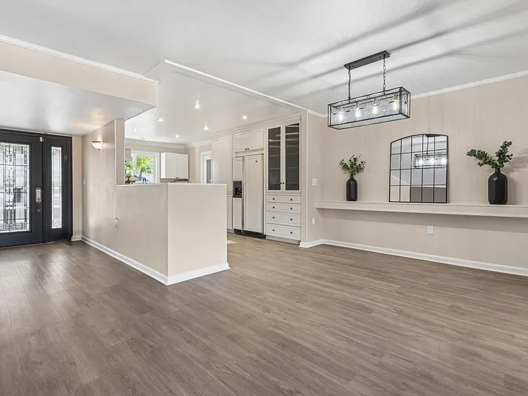28461 Portsmouth Dr — Photo 5