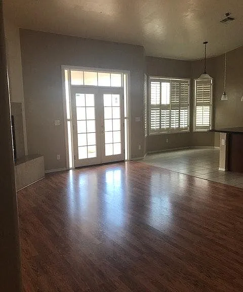 1085 San Tropez Ct — Photo 14