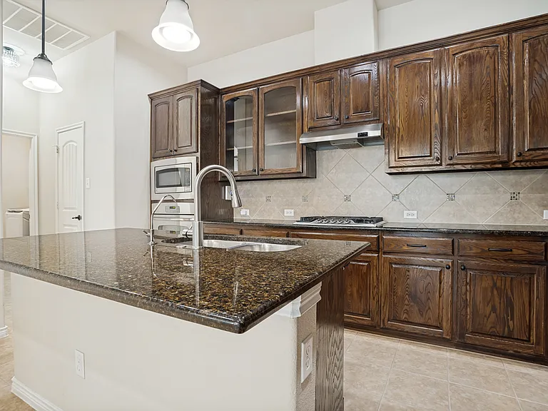 9404 National Pines Dr — Photo 12