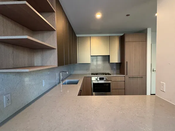 118 N Peoria St, Chicago, IL