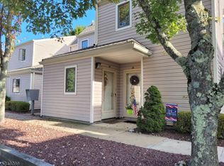 136 Changebridge Rd APT J6, Montville, NJ 07045