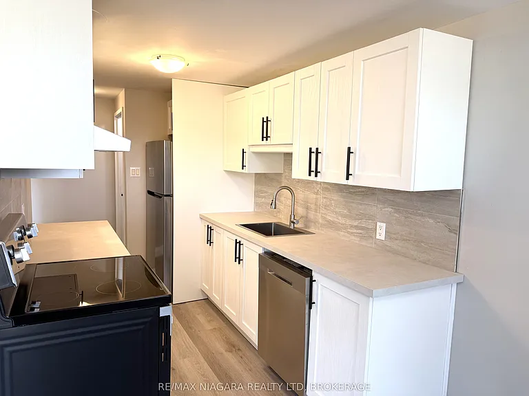 7 Riverview Blvd #104 — Photo 12