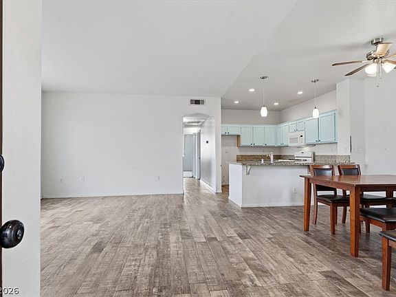5th image of 1830 N Buffalo Dr Unit 2096