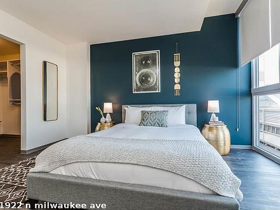 4th image of 1922 N Milwaukee Ave #315