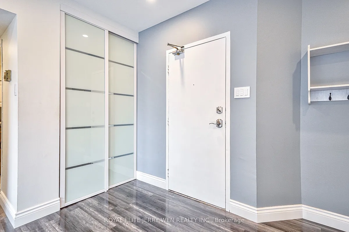 Building Photo - 1701 McCowan Rd #302