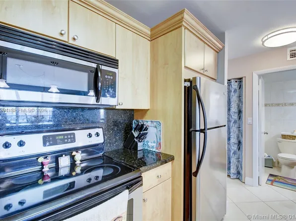 3800 S Ocean Dr, Hollywood, FL