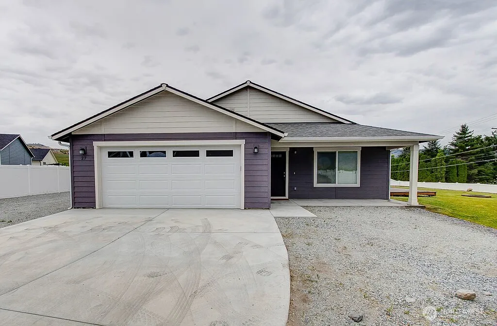 27 Jonagold Lane photo 1