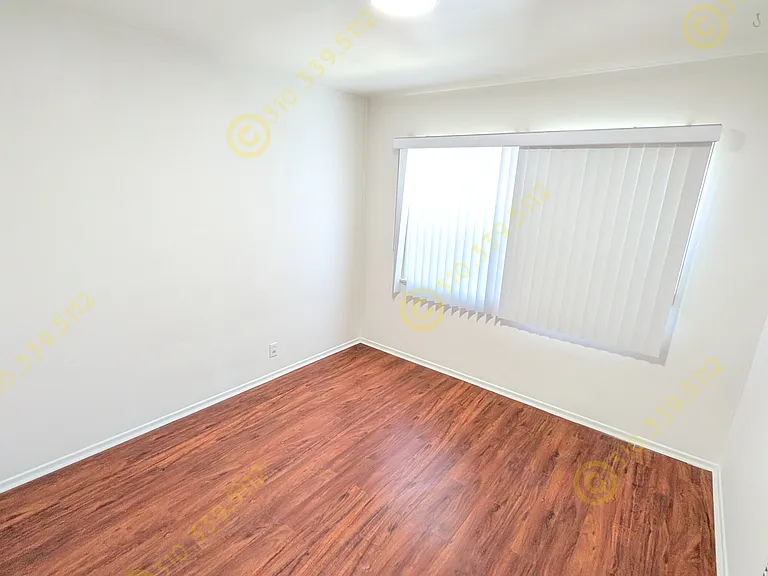 3761 Hughes Ave — Photo 15