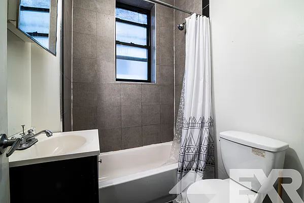 Rented by EXR | media 16