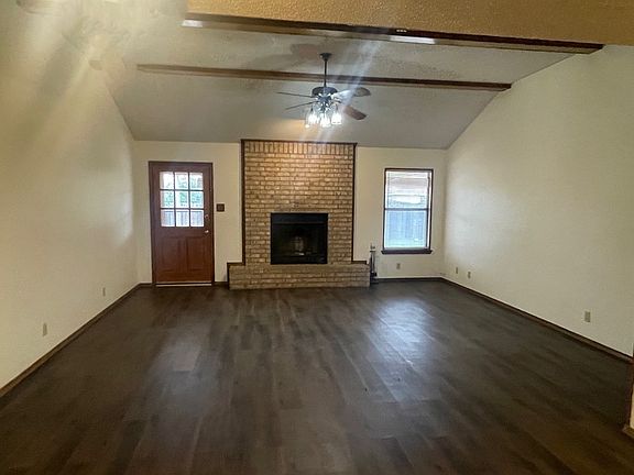 4th image of 1217 Gregory Dr