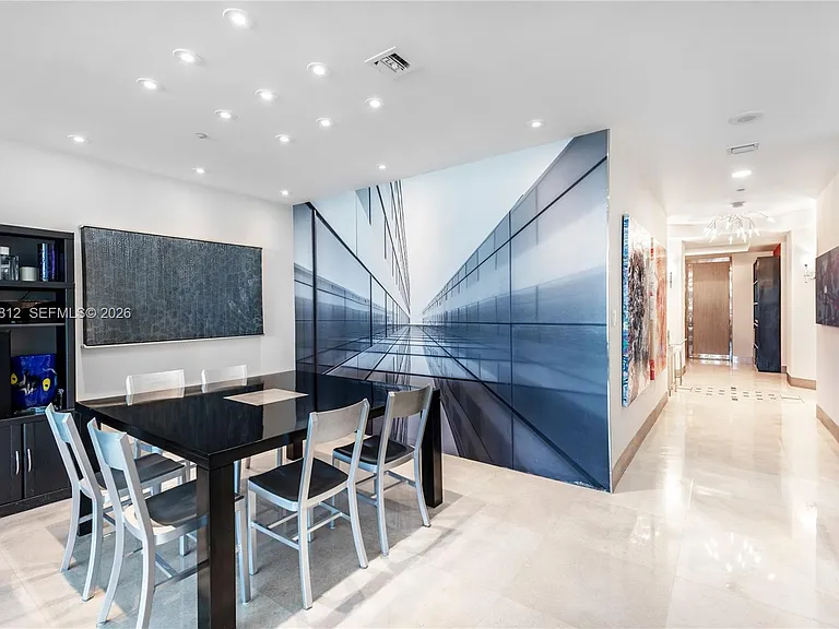 100 S Pointe Dr #610 — Photo 11