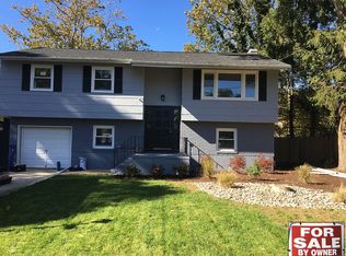 54 10th St, Toms River, NJ 08753