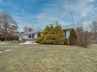 61 Post Rd, North Hampton, NH 03862