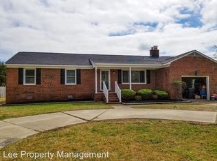 106 Rens Rd, Poquoson, VA 23662