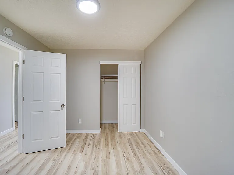 2100-2106 E 5th St #2102 — Photo 9