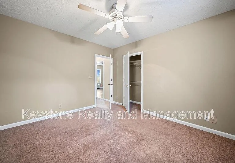 704 Peachers Dr — Photo 9