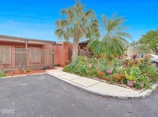 10320 Greenhouse Rd, Pembroke Pines, FL 33026