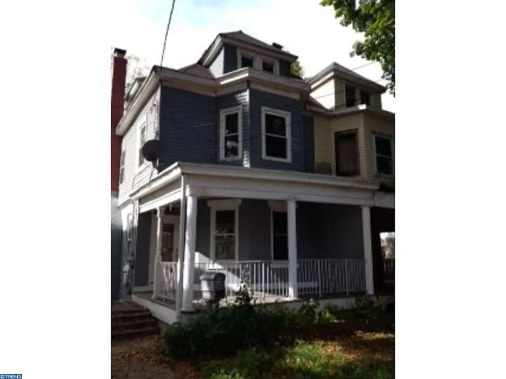 935 Carteret Ave photo 1