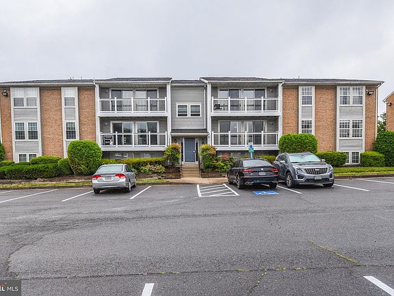4th image of 17060 Capri Ln APT 204